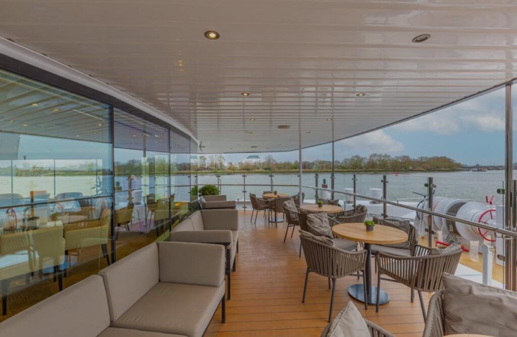 avalon artistry ii outdoor deck avalon waterways