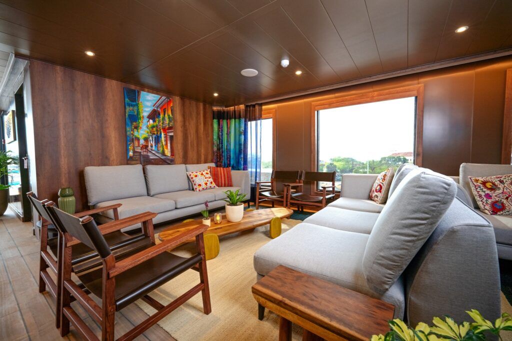 amamagdalena interior amawaterways