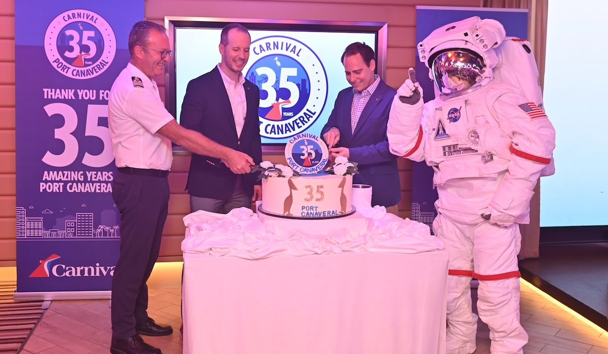 carnival cruise line 35 years from port canaveral
