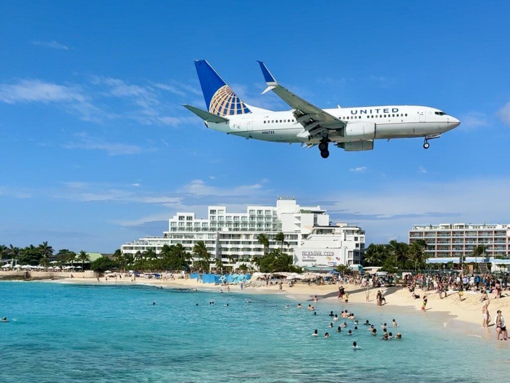 maho beach st. maarten airplane beach