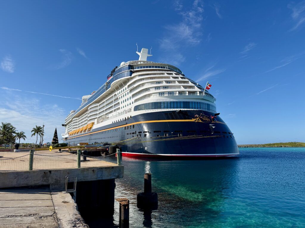 disney destiny exterior aft