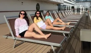 girls trip cruise tips featured photo