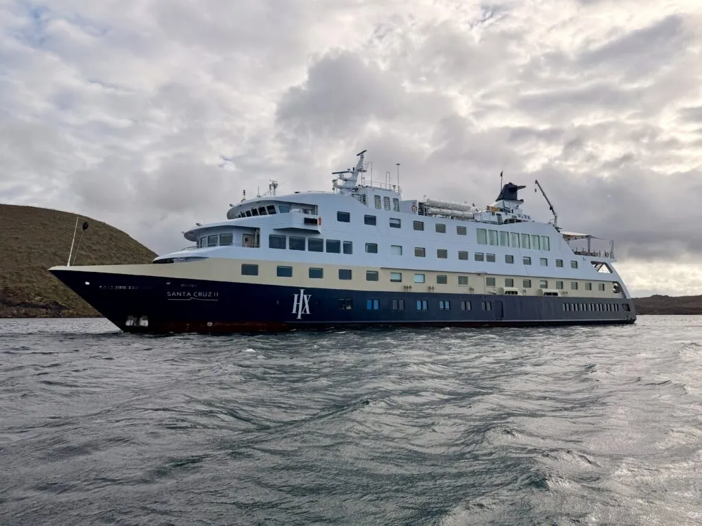 MS Santa Cruz II in Galapagos